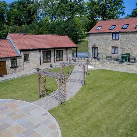 High Oaks Grange -