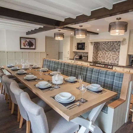 High Oaks Grange - *