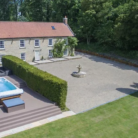 High Oaks Grange - Дом отдыха